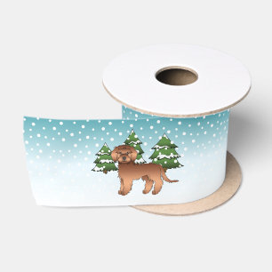 Ruban En Satin Mini Goldendoodle rouge dans une forêt hivernale