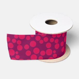 Ruban En Satin points rouges sur fond blanc