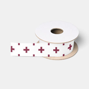 Ruban En Satin Polka de mûre croise sur blanc