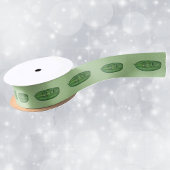 Ruban En Satin Row of silly Green Pickles Surprised Look on Face