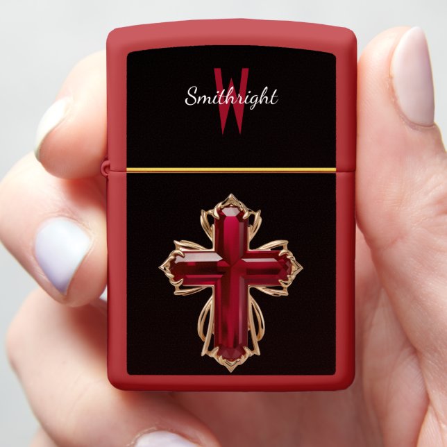 Ruby Cross Broche: Symbool van elegantie (In Hand)