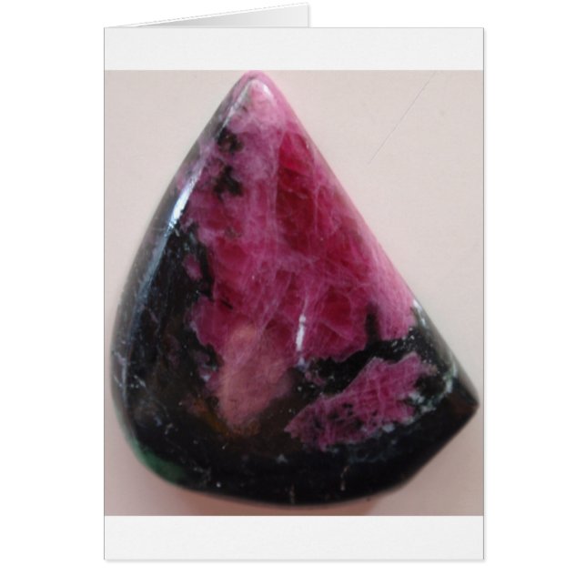 Ruby-kristallen en zeldzame Tschermakite (Voorkant)