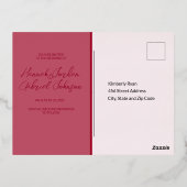 Ruby Red Mariage Foil Invitation Carte postale (Verso)