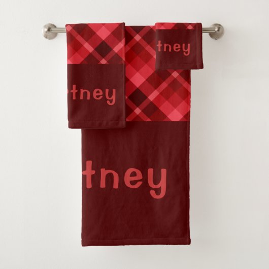  Ruby Red Plaid Monogram Badhanddoek Set Bad Handdoek (Insitu)