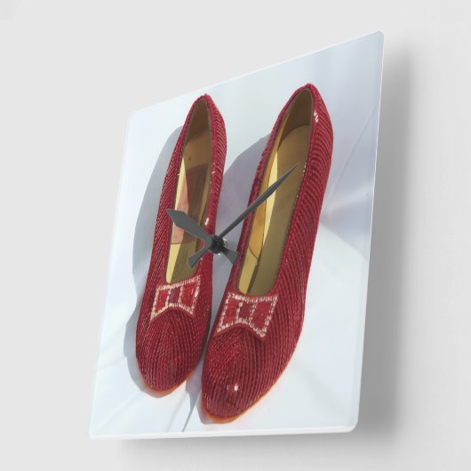 Ruby Red Slippers Oz Horloge pour l'Assistant que (Angle)