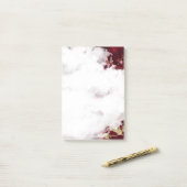 Ruby Red Watercolor Geode Post-it Notes (Sur un bureau)