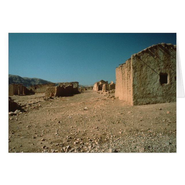 Rue du village avec maisons (Devant horizontal)