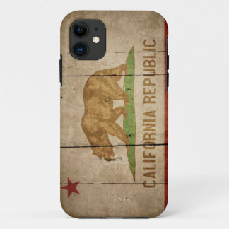 Rugged Wood California Flag iPhone 11 Hoesje