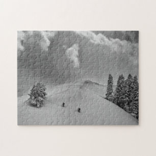 Rugzakskiërs in verse poedersneeuw legpuzzel
