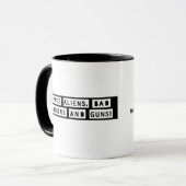 Ruimtealiens, slechte moeders en Pistolen! Keramis Mok (Voorkant links)