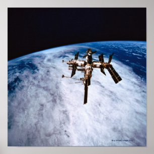 Ruimtestation in Orbit 9 Poster