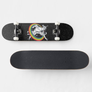Ruimtevaarder Ridend op Eenhoorn Skateboard