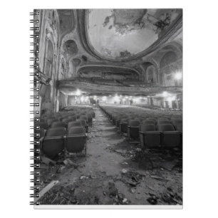 Ruined Theatre Ghostlight Glow Notitieboek