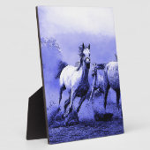 Ruitende paarden en blauw motorlicht fotoplaat (Zijkant)