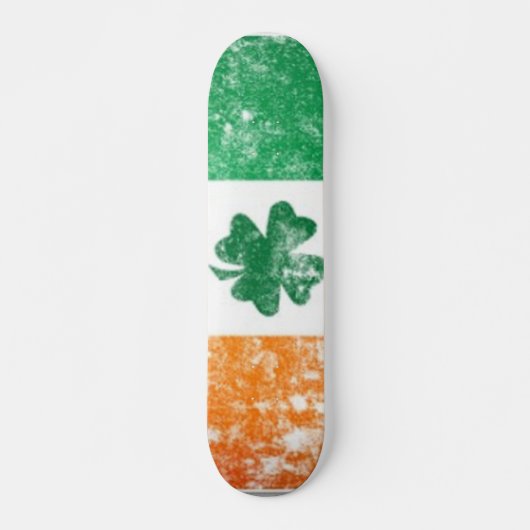 Rummaged Irish Flag Skateboard (Voorkant)