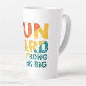 Run hard, be strong, think big latte mug (Angle droit)