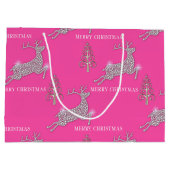 Runderrendiertje met mousserende diamant op roze k groot cadeauzakje (Achterkant)