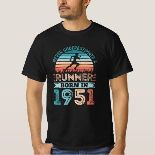 Runner geboren in 1951 70th Birthday Gift Running T-shirt