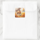 Running Horse in Autumn Vierkante Sticker (Tas)
