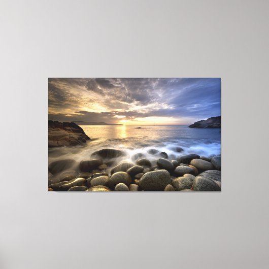 Rushing Waters Canvas Afdruk (Voorkant)