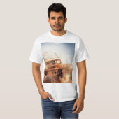 Rust Blaze: trendy sportwagenprint T-shirt (Voorkant volledig)