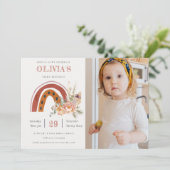 Rust Boho Floral Rainbow Foto Birthday Invite Bedankkaart (Staand voorkant)