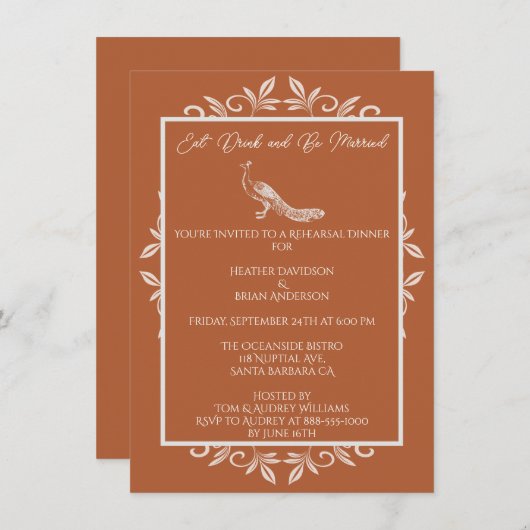 Rust Peacock Flourish Rehearsal Dinner Invitation Kaart (Voorkant / Achterkant)