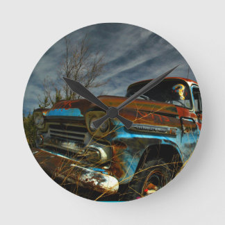 Rusted Apache Ronde Klok