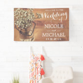 Rustic Baby's Breath Mason Jar Wood Wedding Spandoek (Insitu)