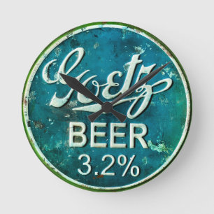 Rustic Beer Bottle Pet Ronde Klok
