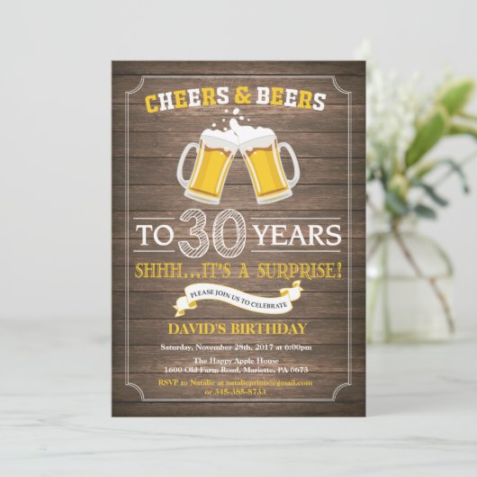 Rustic Beer Surprise 30e anniversaire Invitation (Debout devant)