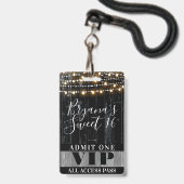 Rustic Black Wood String Lights Sweet 16 VIP Pass Badge (Achterkant met lanyard)