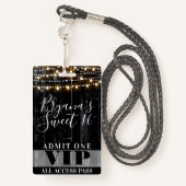 Rustic Black Wood String Lights Sweet 16 VIP Pass Badge (Achterkant met draagriem)