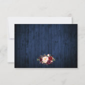 Rustic Blue Wood Burgundy Floral Wedding RSVP Kaartje (Achterkant)