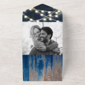 Rustic Blue Wood en lights Barn Wedding All In One Uitnodiging (Buitenkant)
