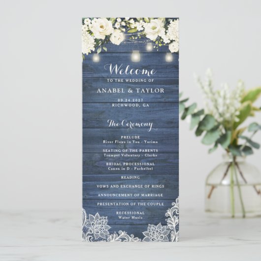 Rustic Blue Wood White Flowers Lace Wedding Programma (Staand voorkant)