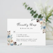 Rustic Boho Dusty Blue Floral Wedding RSVP Kaartje (Staand voorkant)
