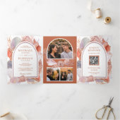 Rustic Boho Seashells Nautical QR Code Weddenschap Drieluik Uitnodiging (Binnen)