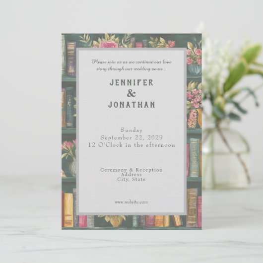 Rustic Book Lovers Print Floral Wedding Invitation (Debout devant)
