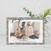 Rustic Brown Grey Burlap Elegant Script Minimalist Feestdagenkaart (Staand voorkant)