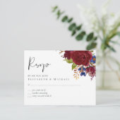 Rustic Burgundy Blue Floral Wedding RSVP Briefkaart (Staand voorkant)