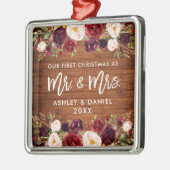 Rustic Burgundy Floral Eerste Kersthuwelijk Metalen Ornament (Links)