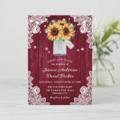Rustic Burgundy Lace Mason Jar Sunflower Wedding Kaart (Staand voorkant)