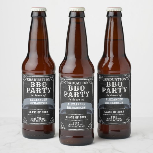 Rustic Chalkboard Backyard Afstuderen BBQ Party Bier Etiket (Flessen)