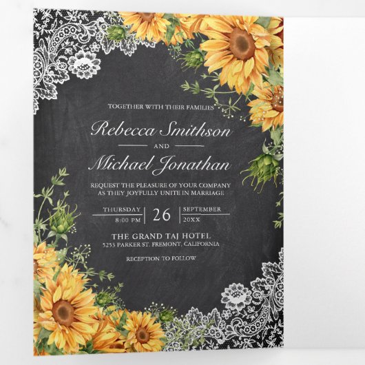 Rustic Chalkboard zonnebloemen QR Code Weddenschap Drieluik Uitnodiging (Binnenzijde eerst)