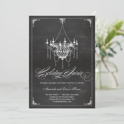 Rustic Chandelier Holiday Uitnodiging - Chalkboard (Staand voorkant)