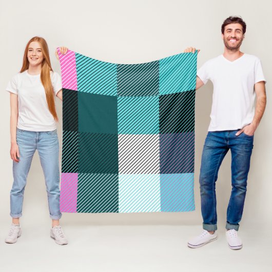 Rustic Contemporary Plaid Fleece Deken (In situ)