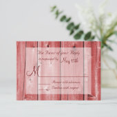 Rustic Country Red Grange Wood Wedding Cartes RSVP (Debout devant)