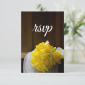 Rustic Daffodils and Barn Wood Spring Wedding RSVP Kaartje (Staand voorkant)