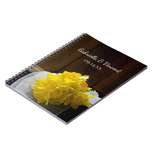 Rustic Daffodils en Barn Wood Country Weddenschap Notitieboek (Linkerzijde)